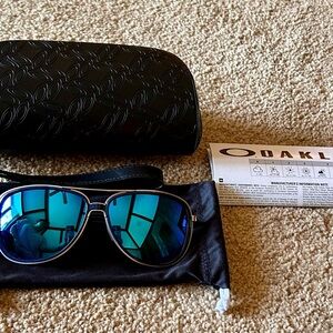 Oakley Blue and Black Sunglasses - Split Time